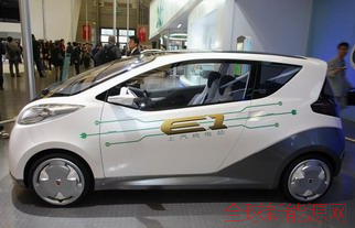 上海荣威E1纯电动轿车