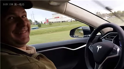 特斯拉Model S自动驾驶惊爆致命事故，车主注意：感知巡航≠完全自动驾驶