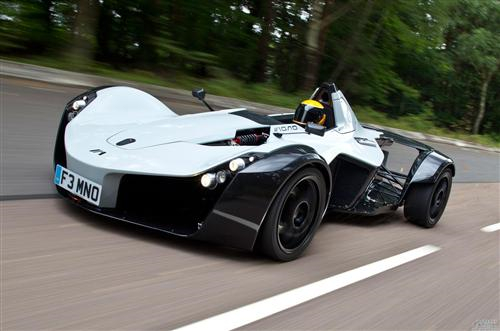 全球十大加速最快车型在这儿 电动车与内燃机车比肩