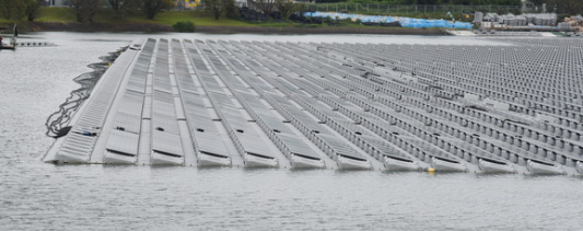 漂浮型水上太阳能电站