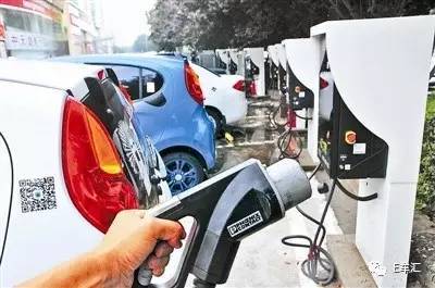 新能源汽车在京销售停滞，为何车企还要涨价？