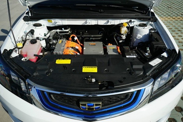 新能源汽车电池成本和整车售价