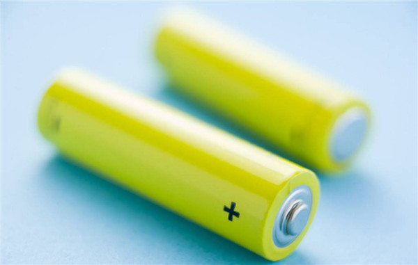 锂电池爆发背后 哪些电池公司倒下了？