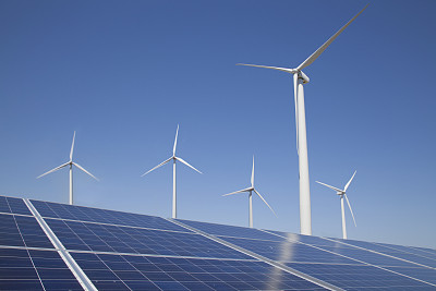 强有力的政策支持 推动风能和太阳能提速