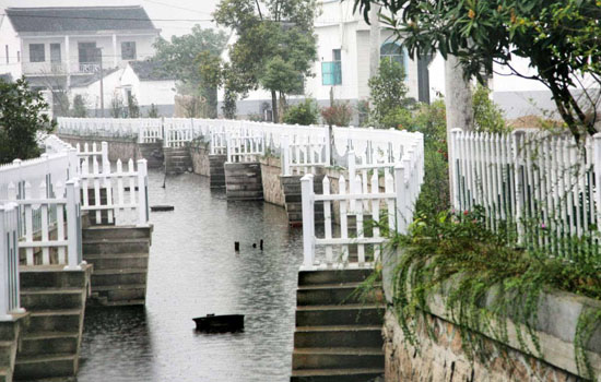 污水治理：守护净水生态 路远任重需前行