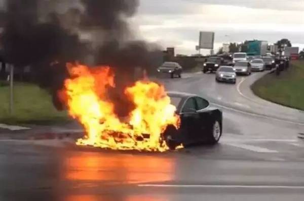 一塊電池的布局能否影響一輛車的安全性？