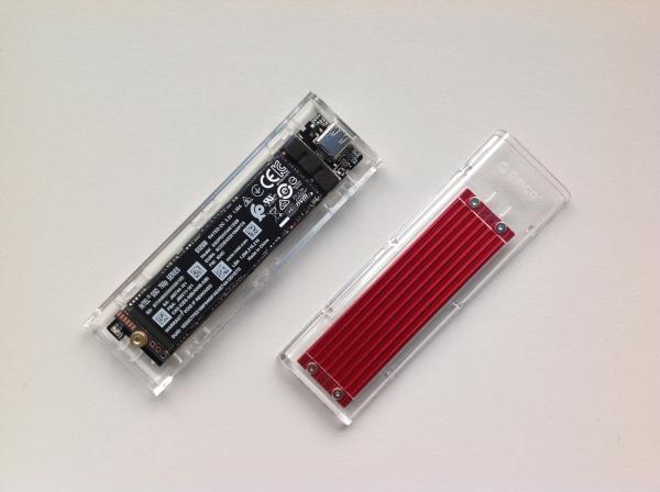 高颜值、高速率透明版ORICO NVME M.2固态硬盘盒测评