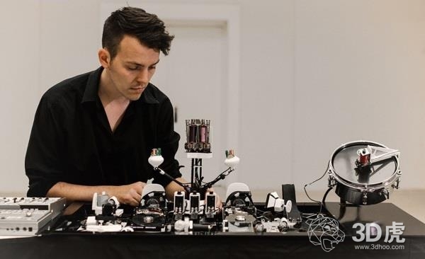 Geist 3D打印声波机器人，播放激动人心的机器人电子音乐