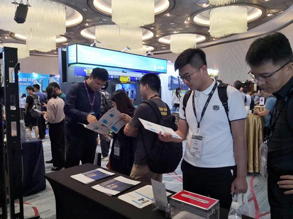 数码人在DCD上海国际峰会发布金融行业创新方案