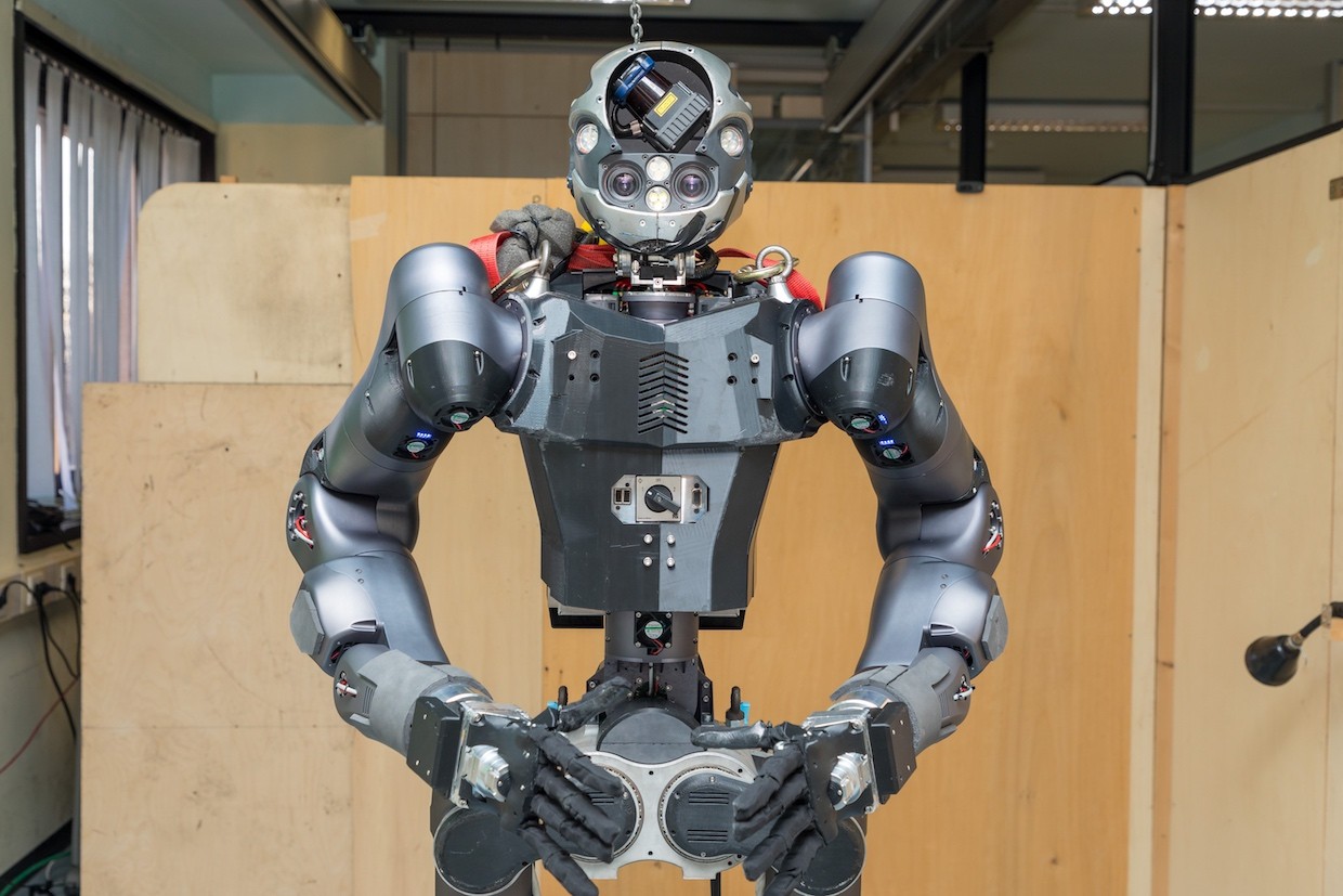 日本首套消防机器人已上线  深入了解一下机器人中的“特种兵”