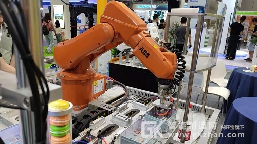 看准产业发展方向，力争做机器人行业“引路人”！