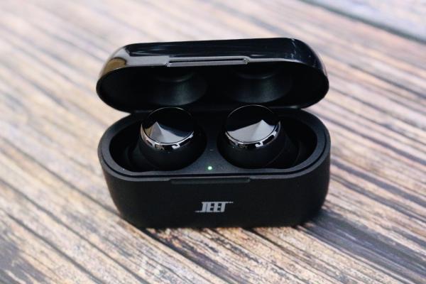 399的蓝牙耳机体验能有多好？JEET Air Plus确实别具一格