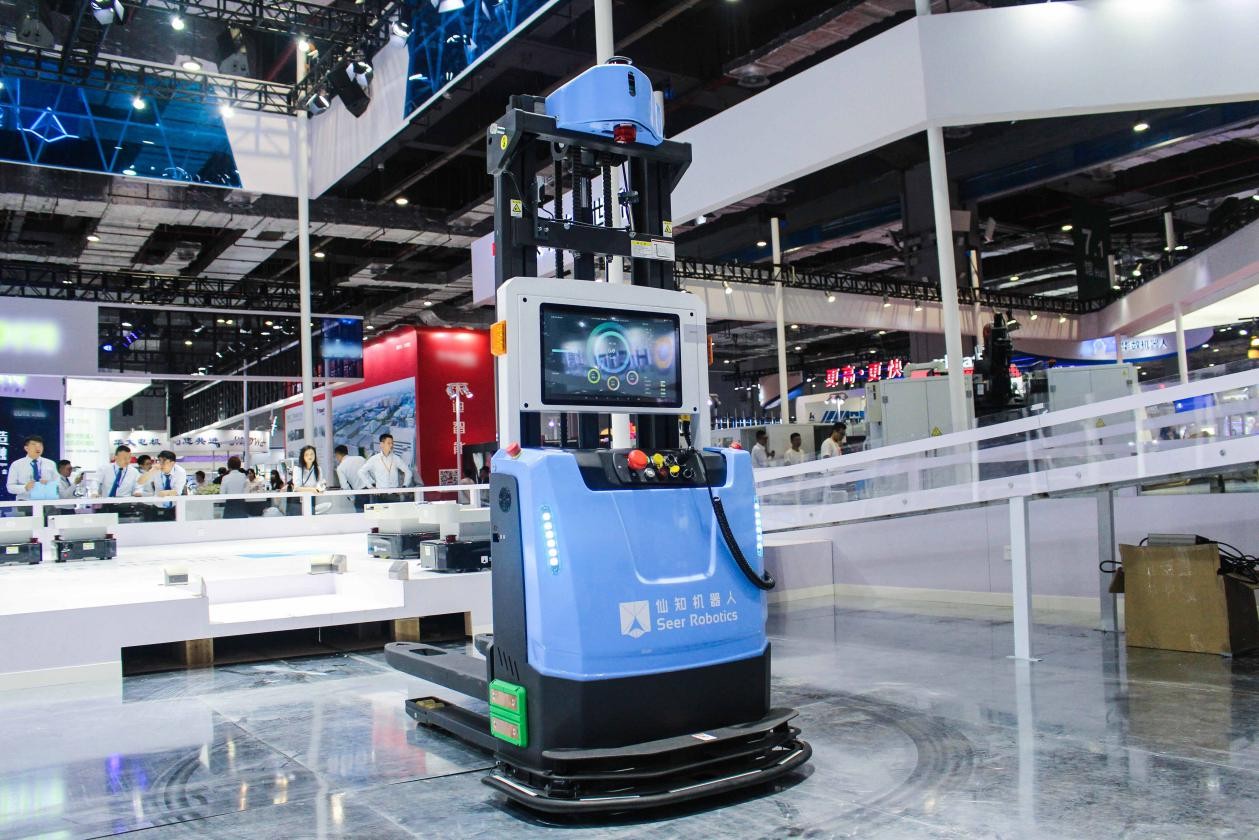 2019工博会，仙知机器人秀出移动机器人新高度