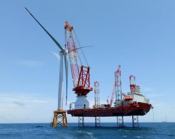 广东海上“大风机”并网发电 系国内最大单体海上风电