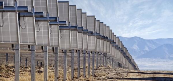 特朗普政府将批准美国最大的690 MW太阳能发电厂 包含380 MW电池储能