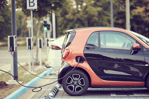 电动汽车充电储能可降低需求充电    显著提高电动汽车充电效益