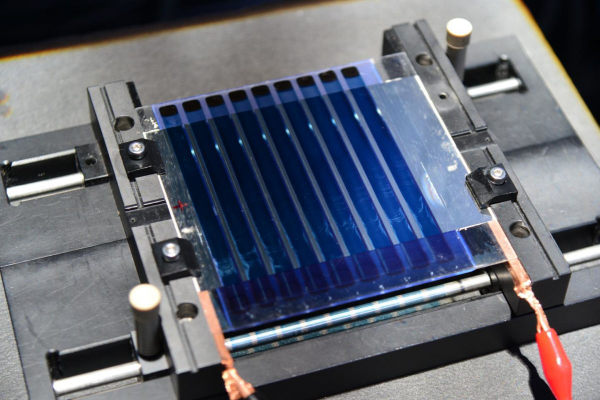 韩国研发更高效大面积有机太阳能电池与自旋涂层
