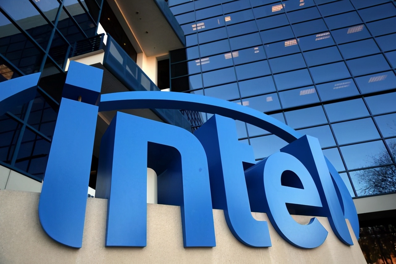 Intel曾逼得AMD卖厂，可曾想到它也可能要走上这条路？