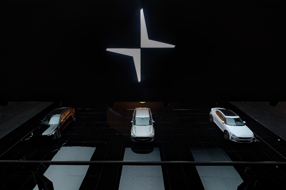 极星2全新产品系列首次亮相2021上海车展
