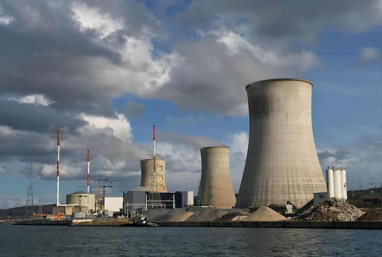 2022年淘汰核电，2030年放弃煤电，德国未来到底靠什么发电？