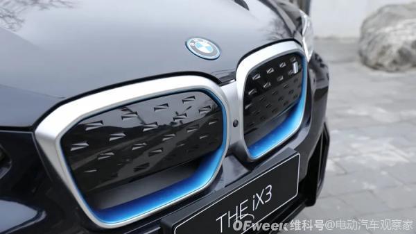 新BMW iX3试驾：外观升级，纯粹驾控延续