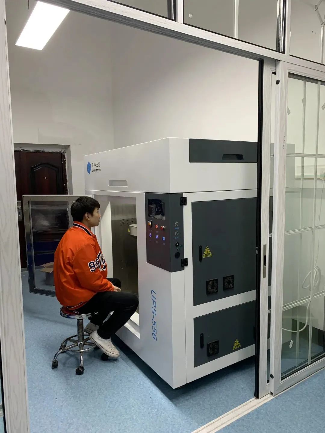 中南大学粉末冶金国家重点实验室顺利验收间接3d打印系统